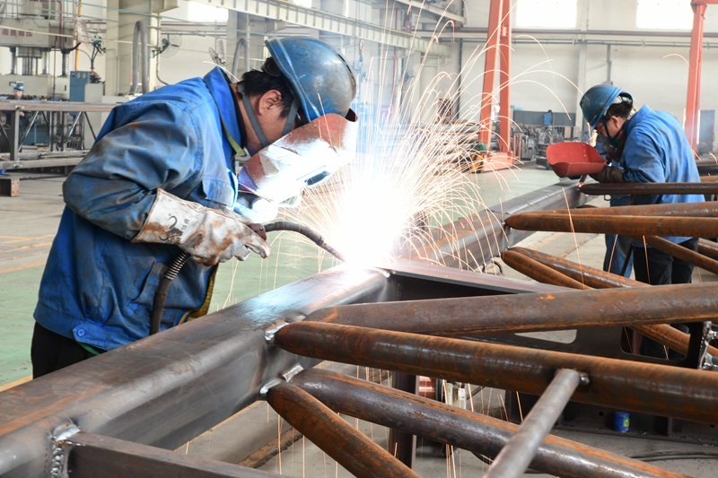 281709089990171194.jpeg 2021年5月七,陕建机股份举办为期6个月的“学党史建功‘十四五’ 开新局奋进新征程”为主题的劳动竞赛1_副本.jpg